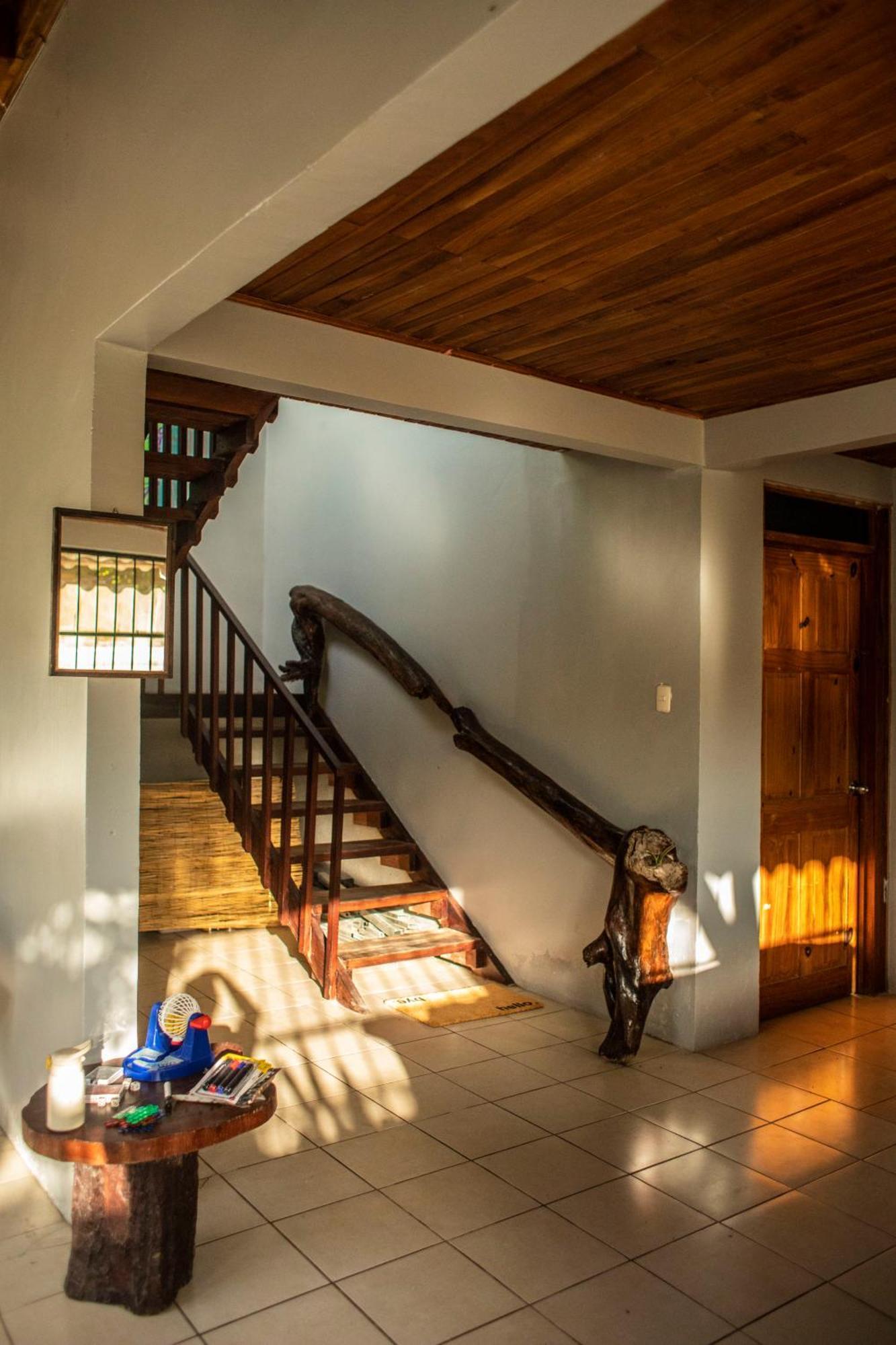 Argdivan Beach Hostel Sámara Екстериор снимка
