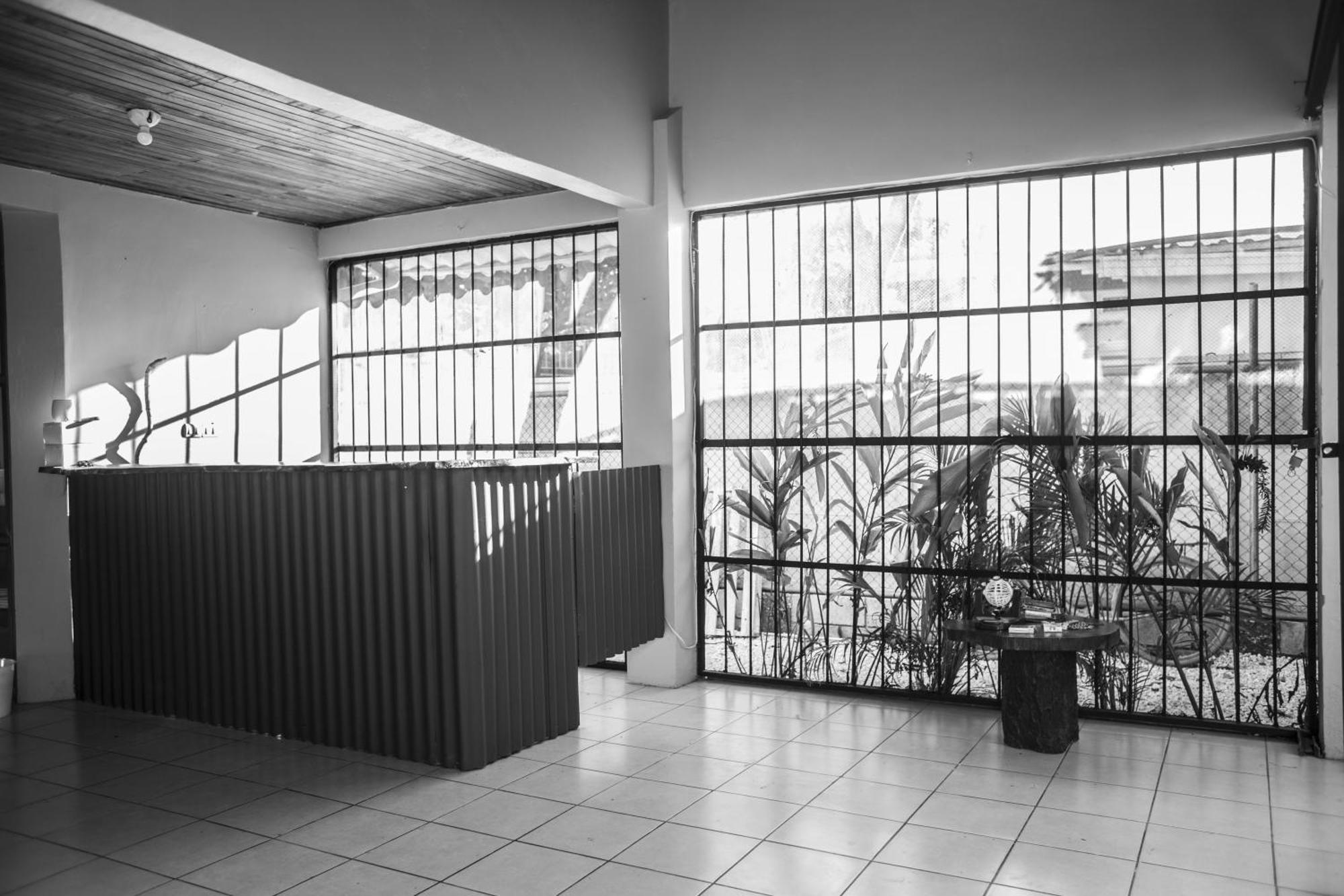 Argdivan Beach Hostel Sámara Екстериор снимка